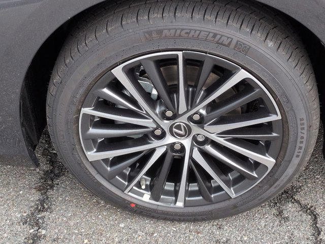 Thumbnail: 2025 Lexus ES - 14