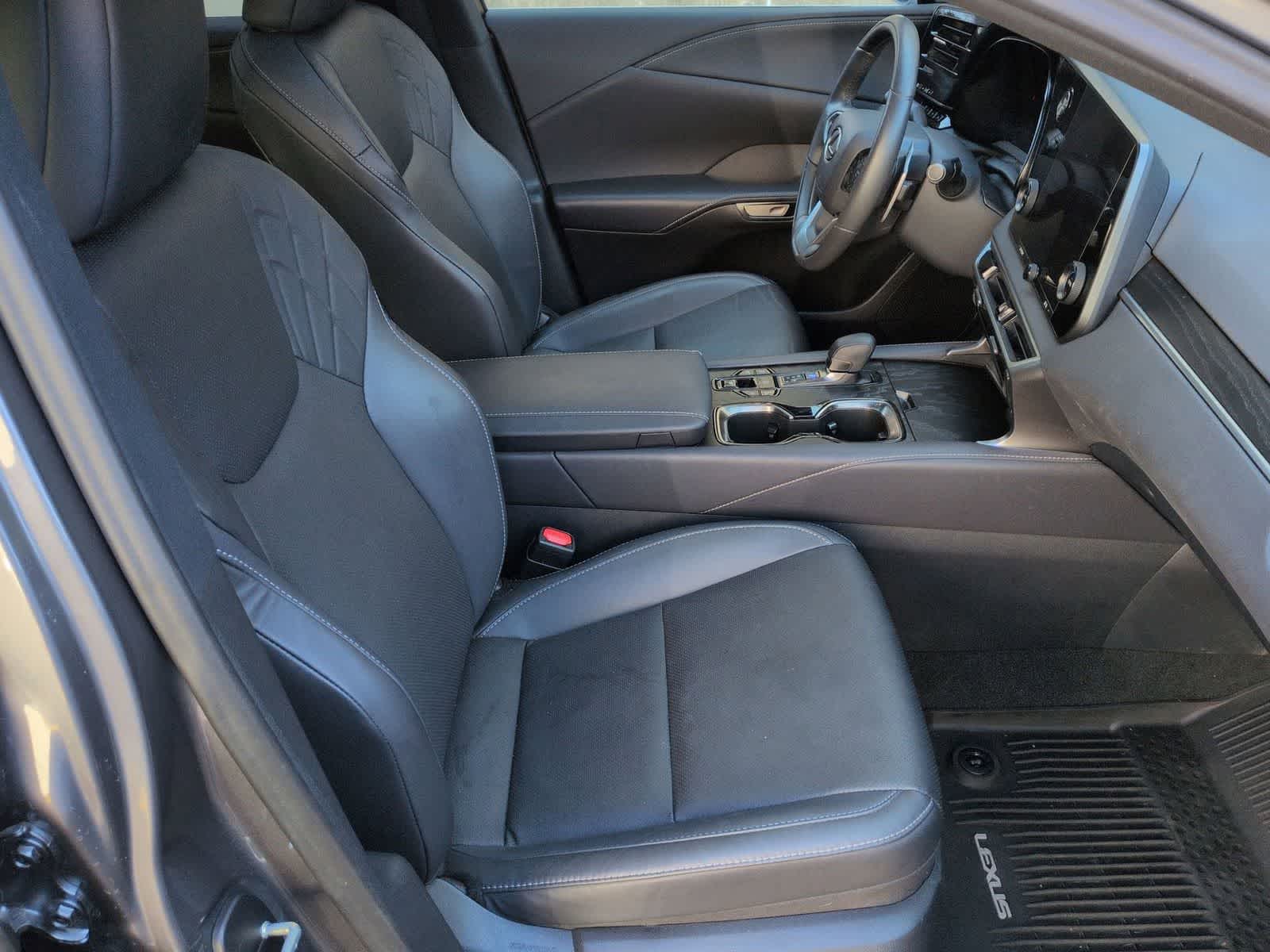 Thumbnail: 2023 Lexus RX - 24