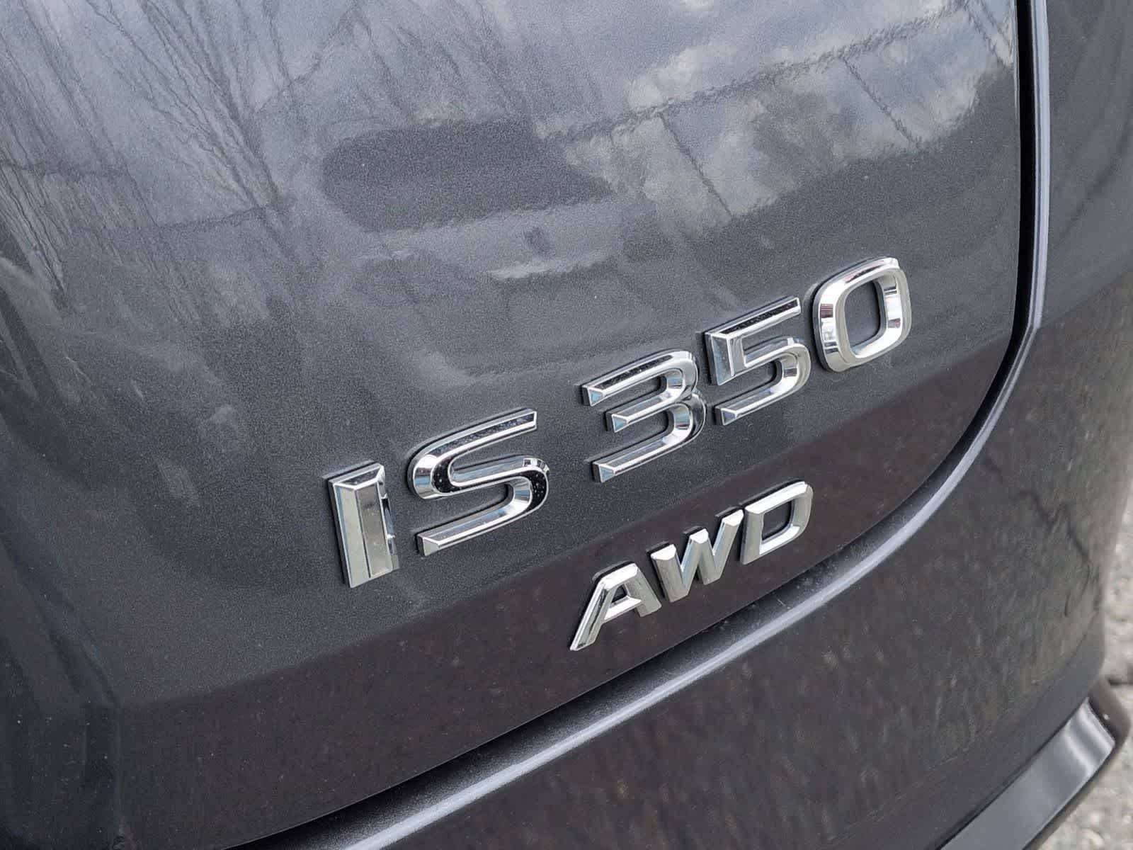 Thumbnail: 2023 Lexus IS - 13