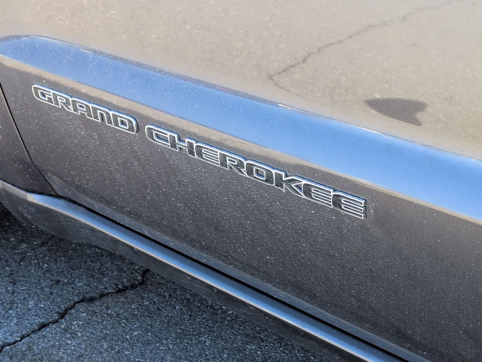 Thumbnail: 2019 Jeep Grand Cherokee - 13