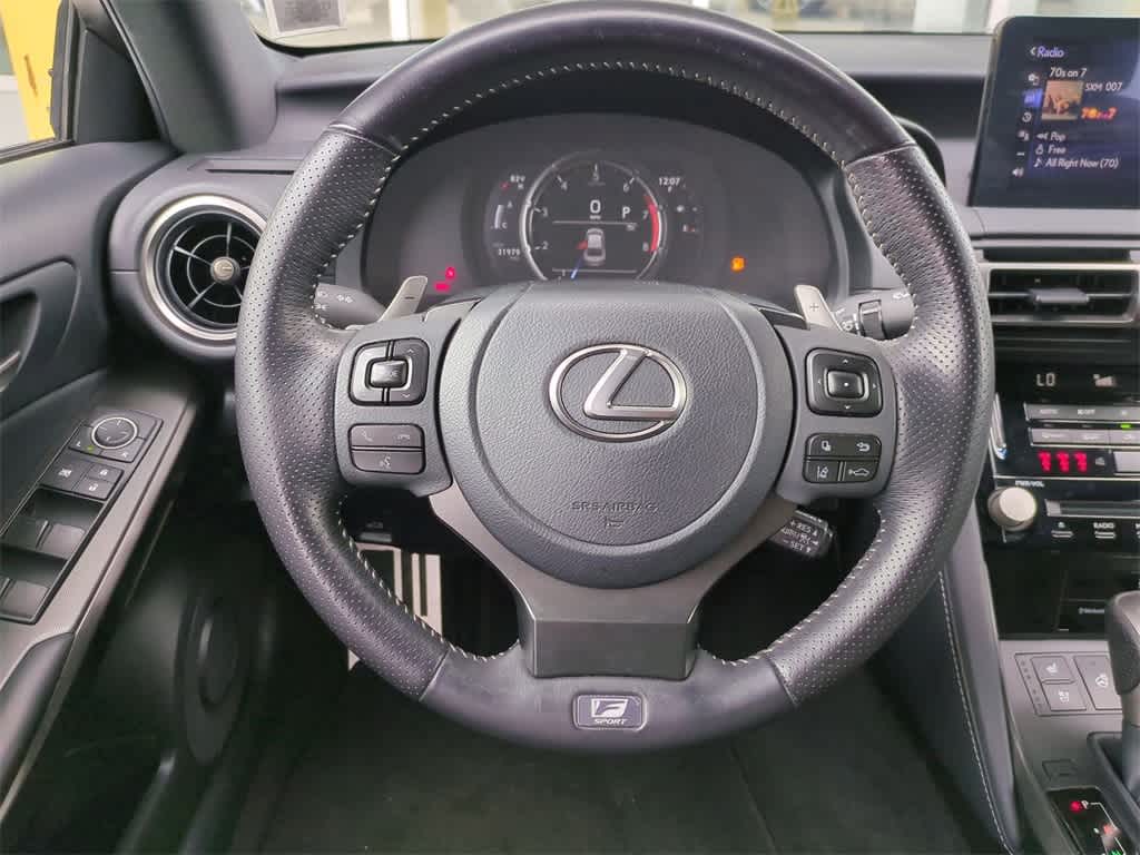 Thumbnail: 2022 Lexus IS - 25