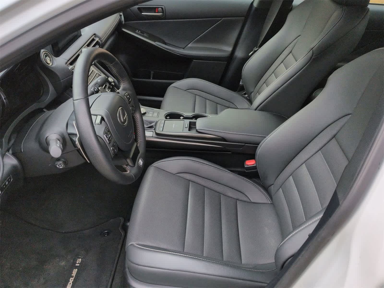 Thumbnail: 2025 Lexus IS - 17