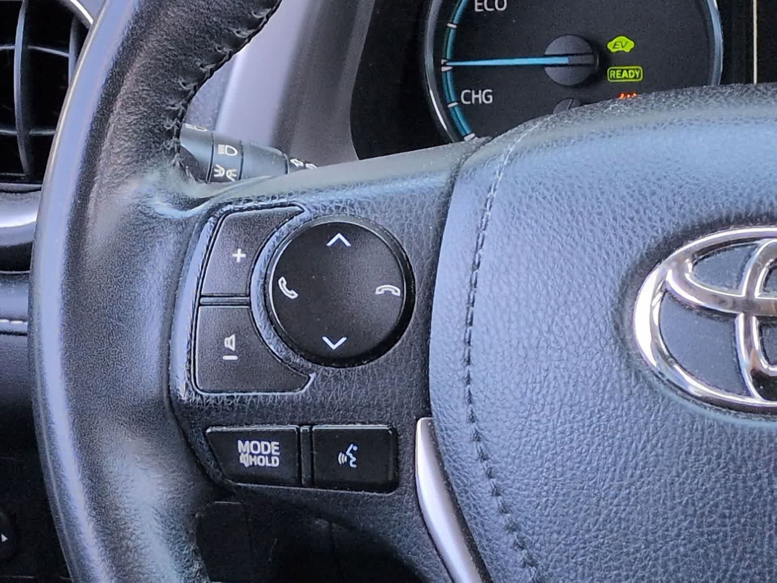 Thumbnail: 2018 Toyota RAV4 - 25