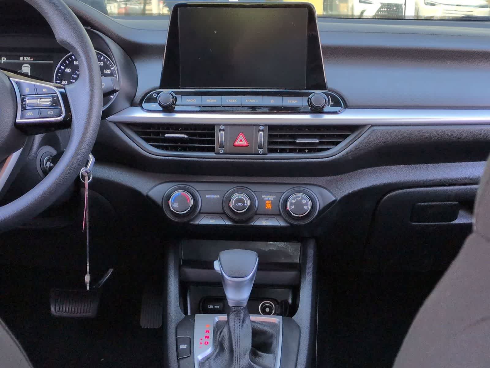 Thumbnail: 2023 Kia Forte - 27