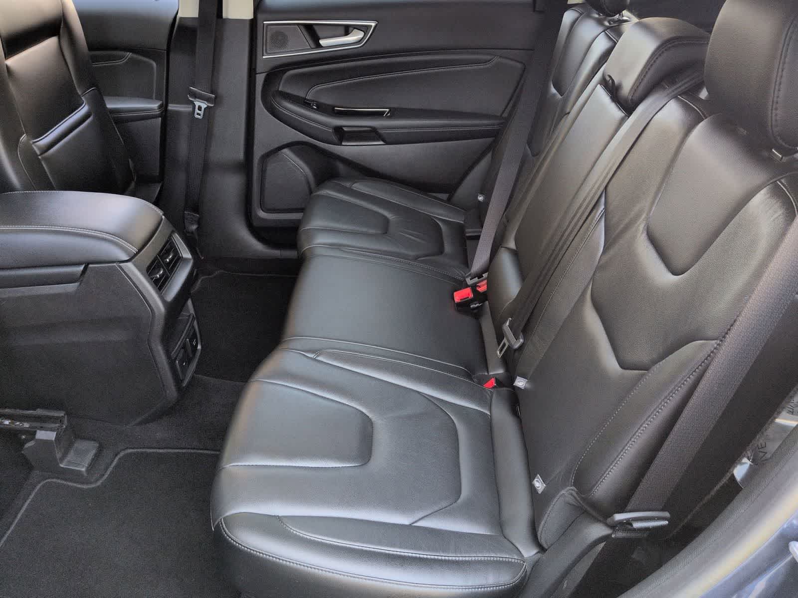 Thumbnail: 2019 Ford Edge - 20