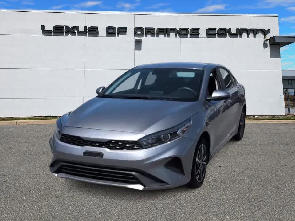Thumbnail: 2023 Kia Forte - 3