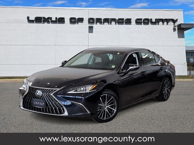 Thumbnail: 2025 Lexus ES - 1