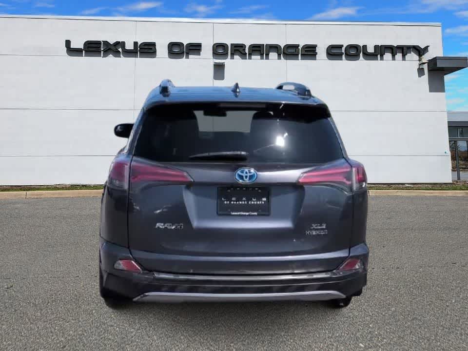 Thumbnail: 2018 Toyota RAV4 - 7