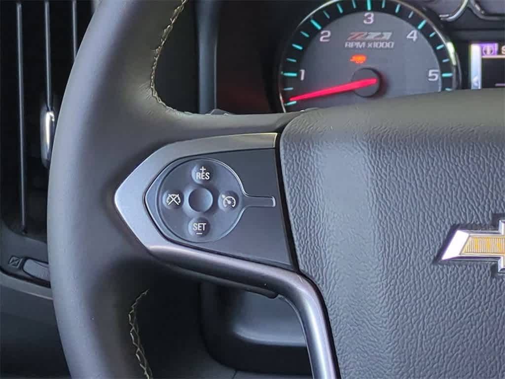 Thumbnail: 2014 Chevrolet Silverado 1500 - 24