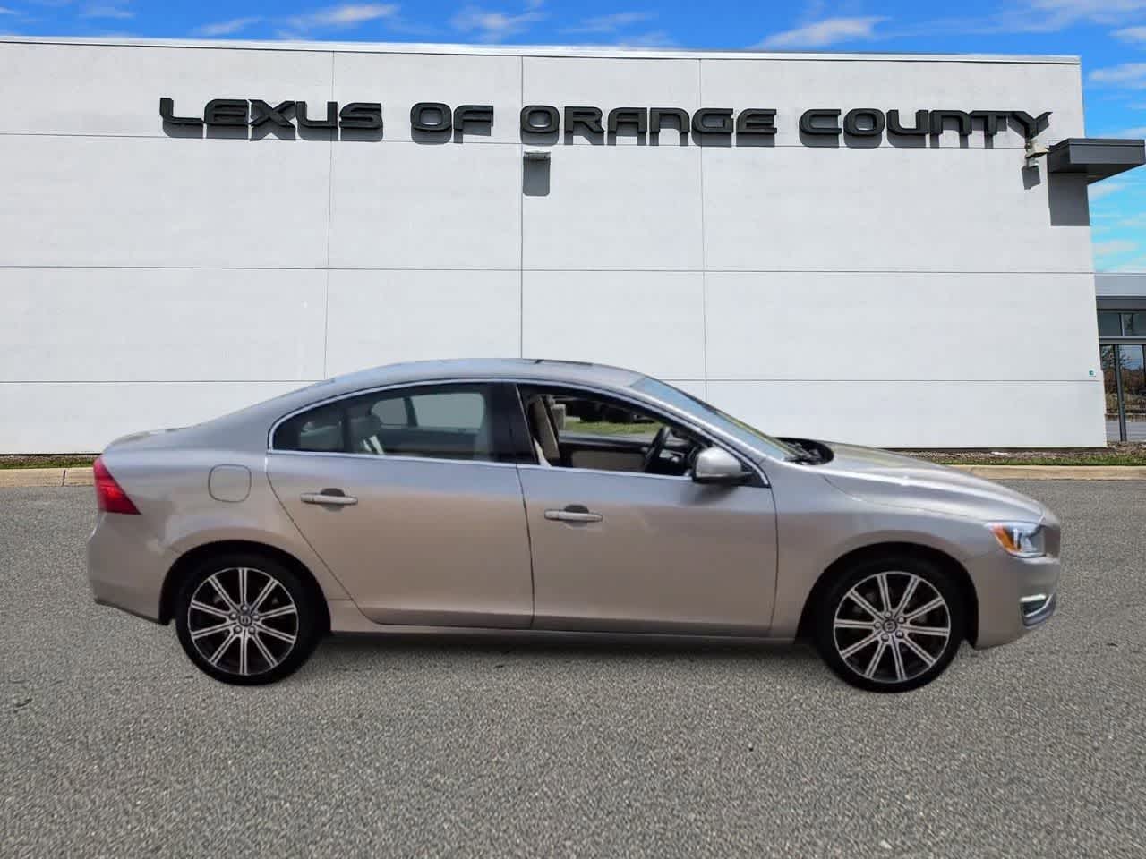 Thumbnail: 2016 Volvo S60 - 9