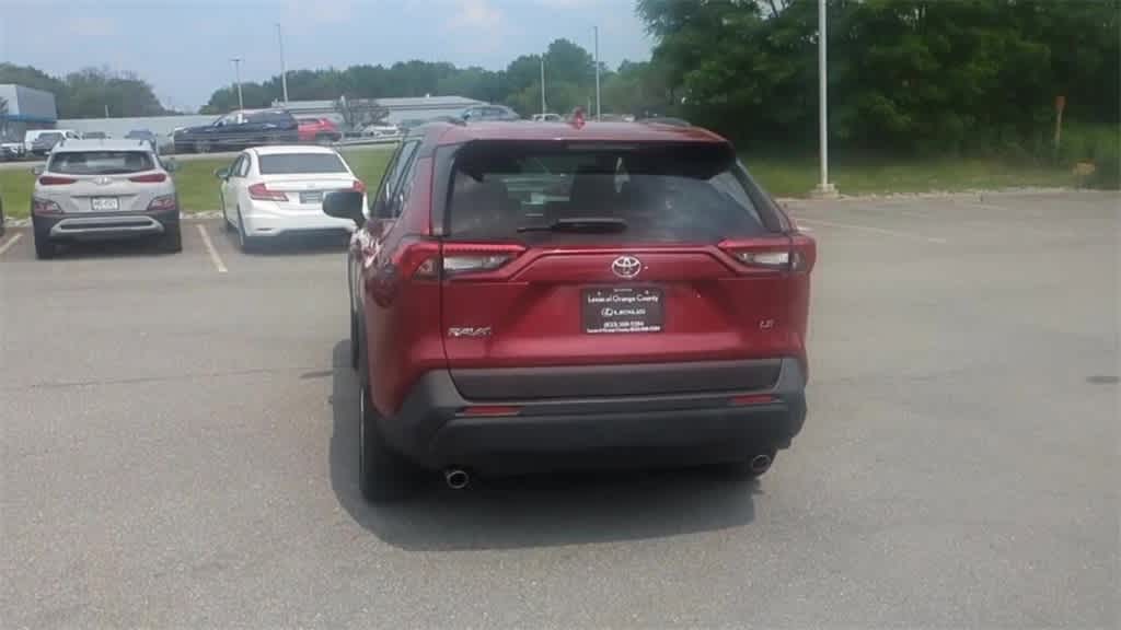Thumbnail: 2020 Toyota RAV4 - 7