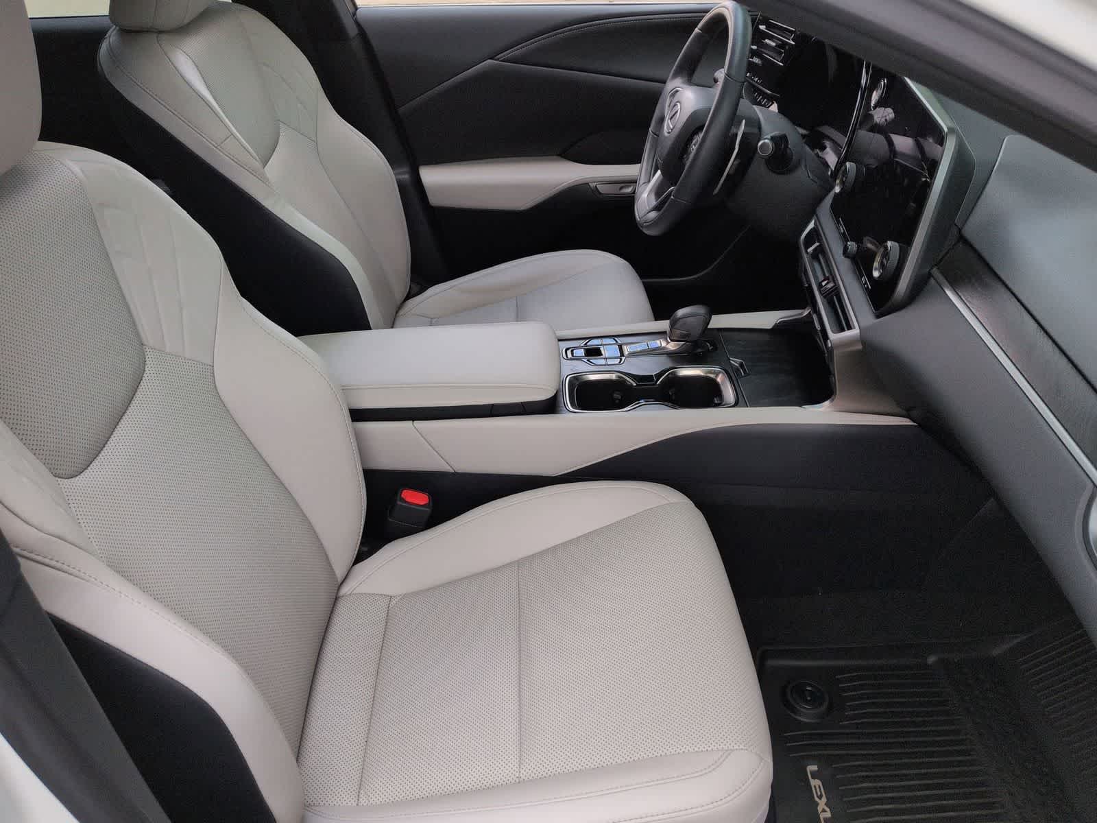 Thumbnail: 2023 Lexus RX - 24