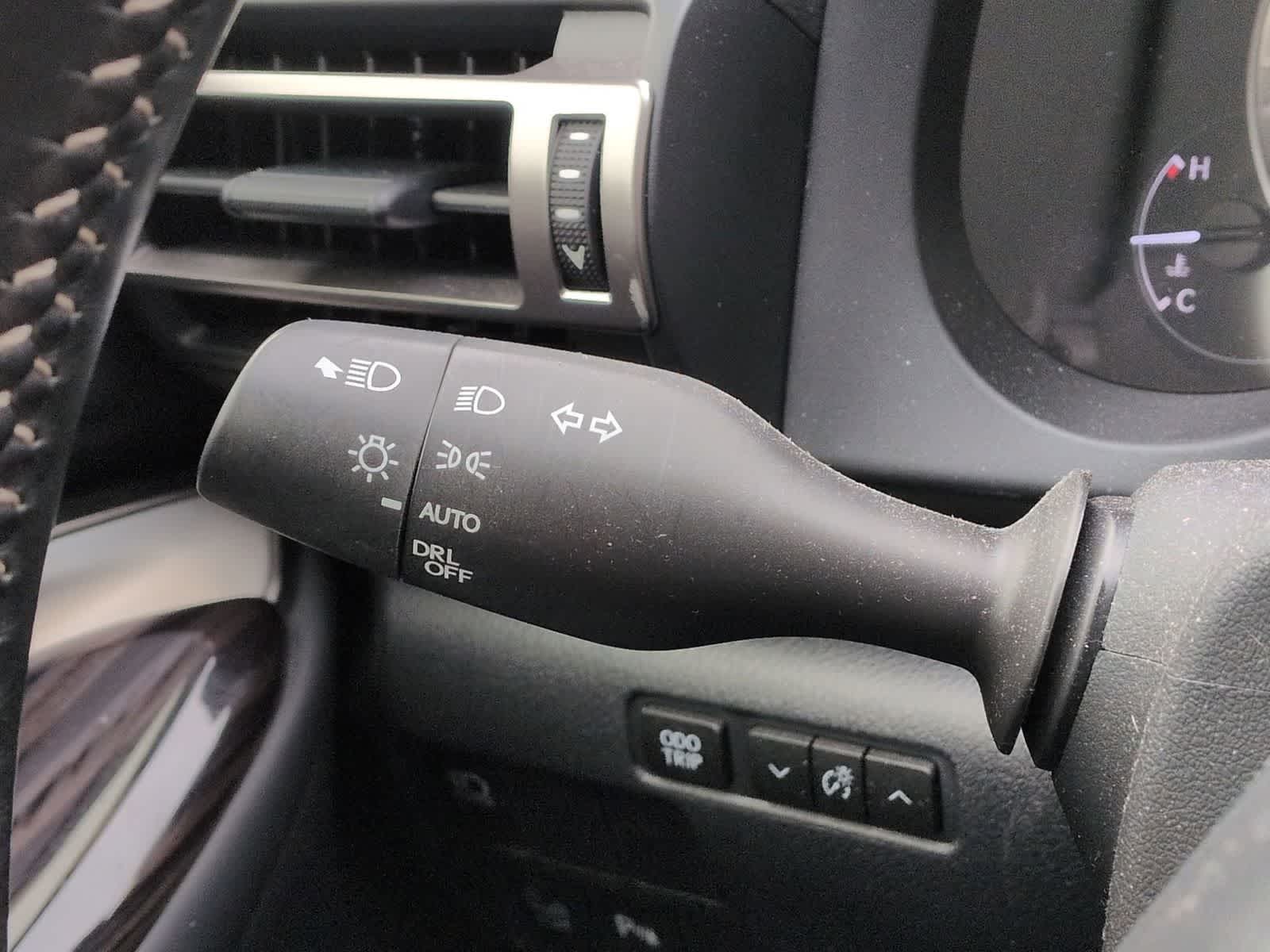 Thumbnail: 2022 Lexus RC - 29