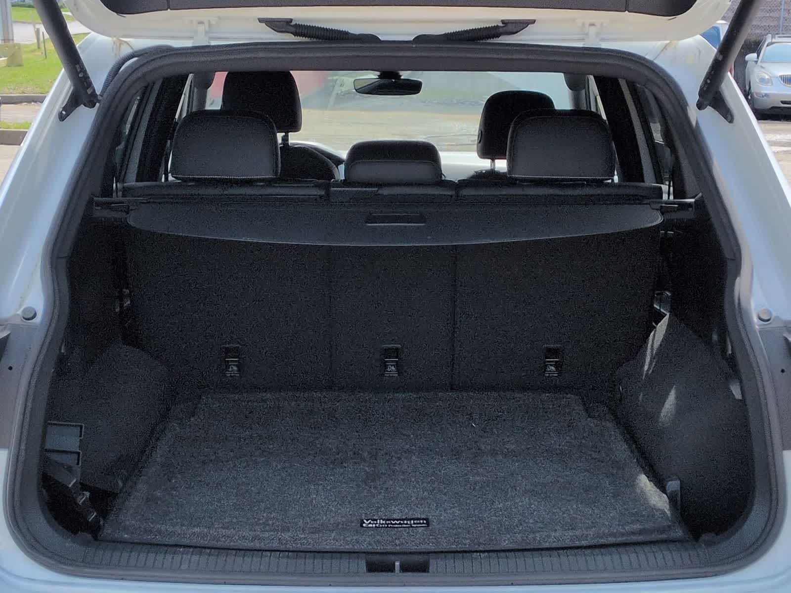 Thumbnail: 2022 Volkswagen Tiguan - 36