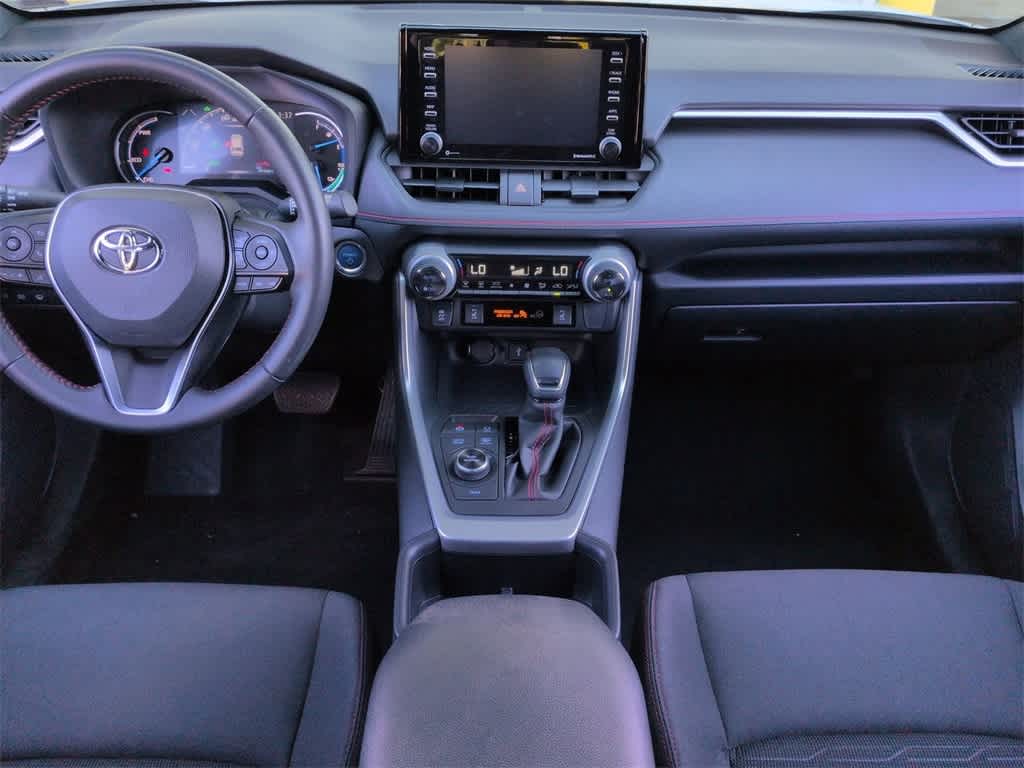 Thumbnail: 2022 Toyota RAV4 - 16