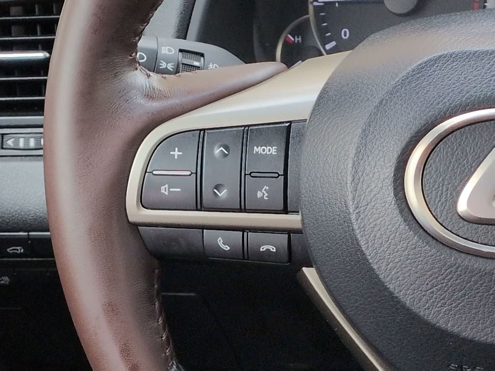 Thumbnail: 2016 Lexus RX - 26