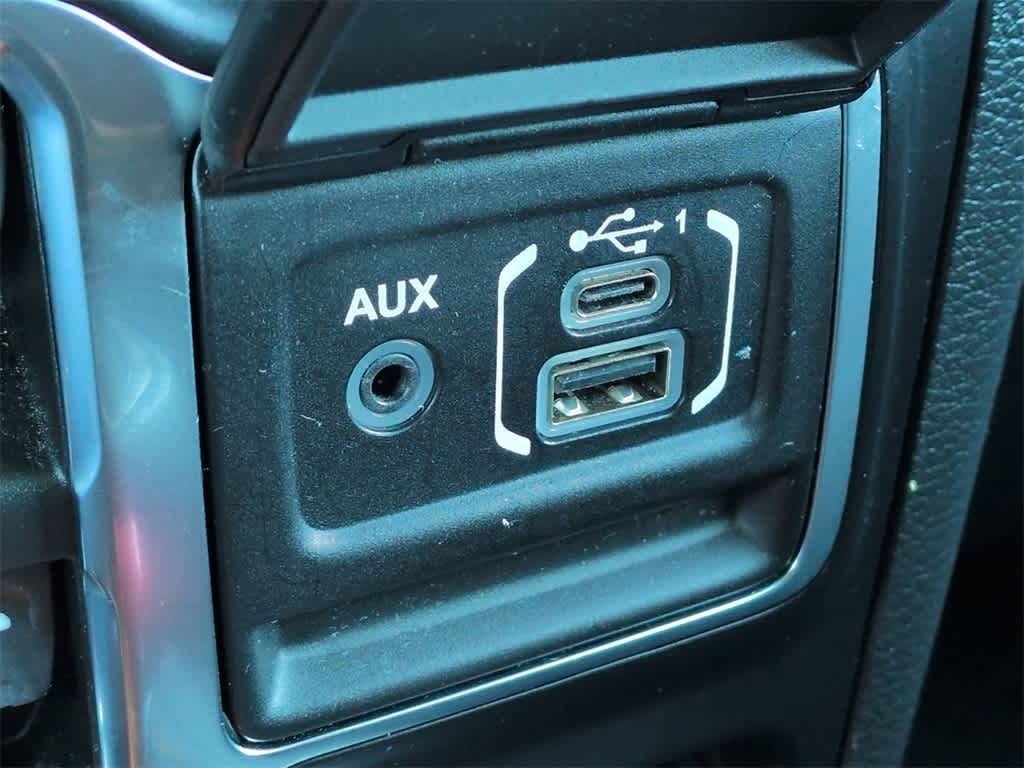 Thumbnail: 2022 Jeep Wrangler - 30