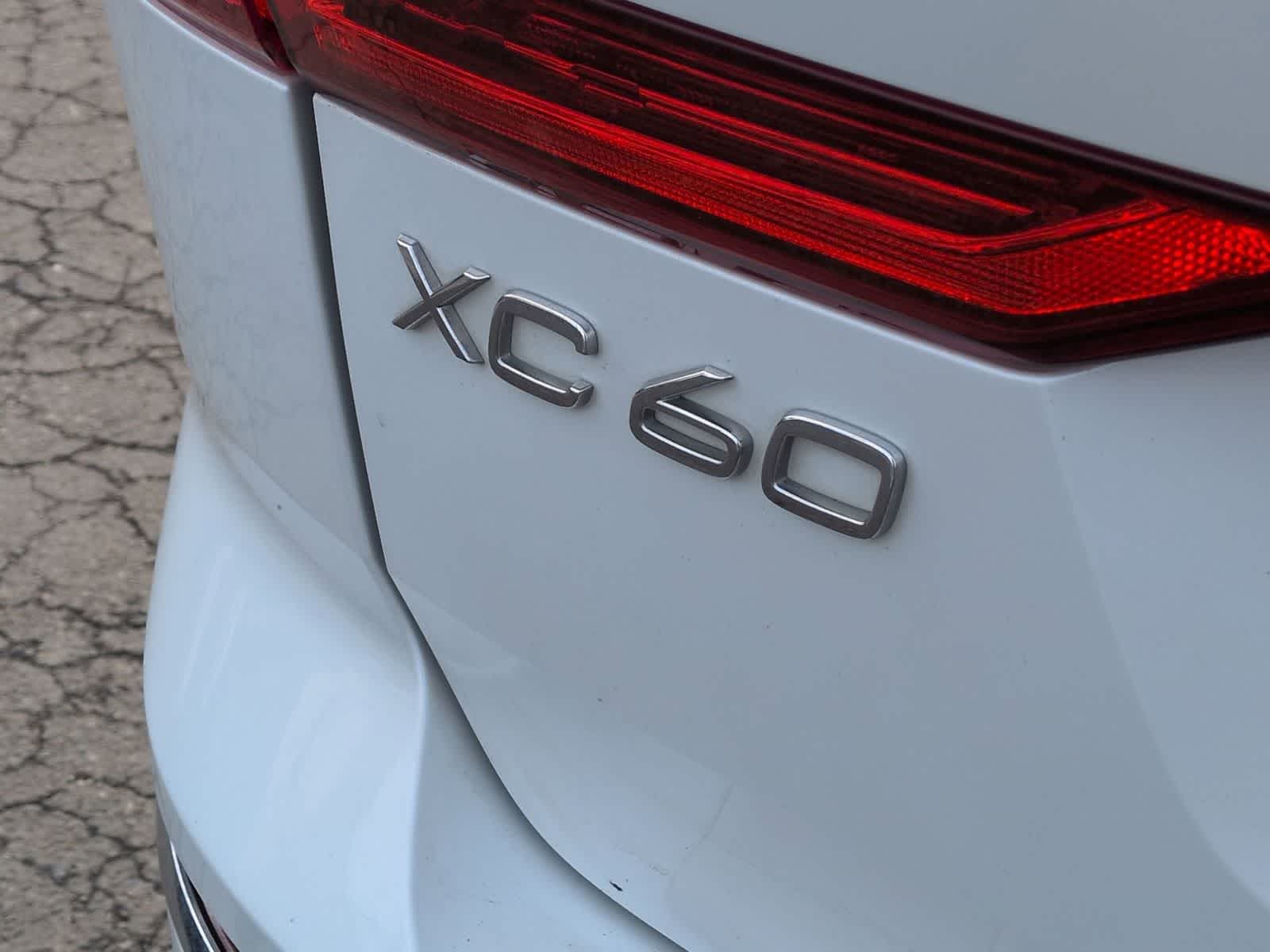 Thumbnail: 2018 Volvo XC60 - 13