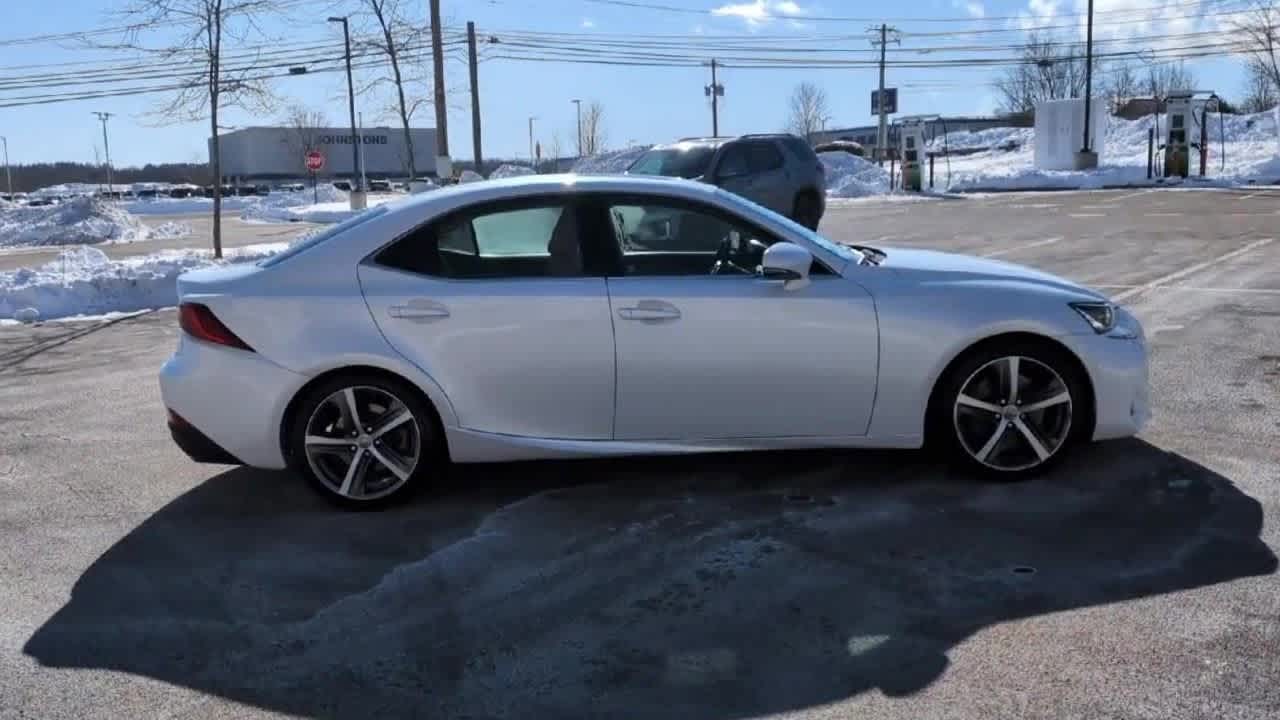 Thumbnail: 2017 Lexus IS - 9