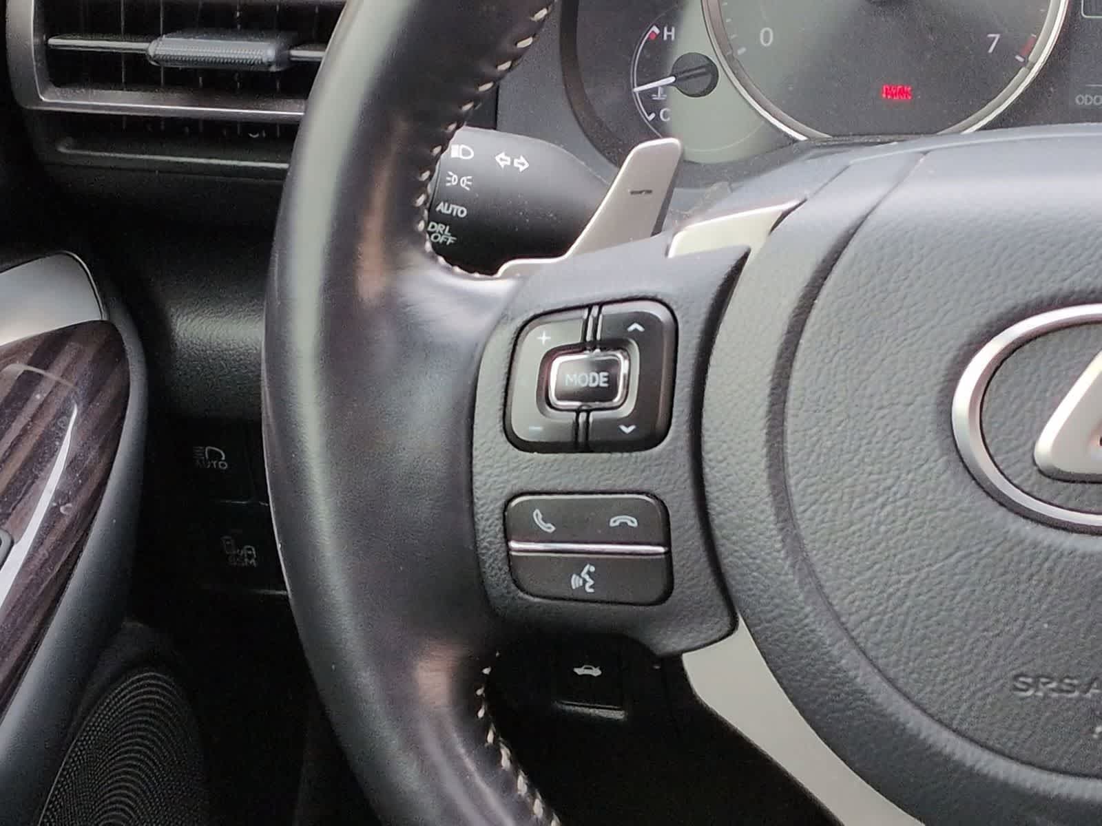 Thumbnail: 2022 Lexus RC - 26