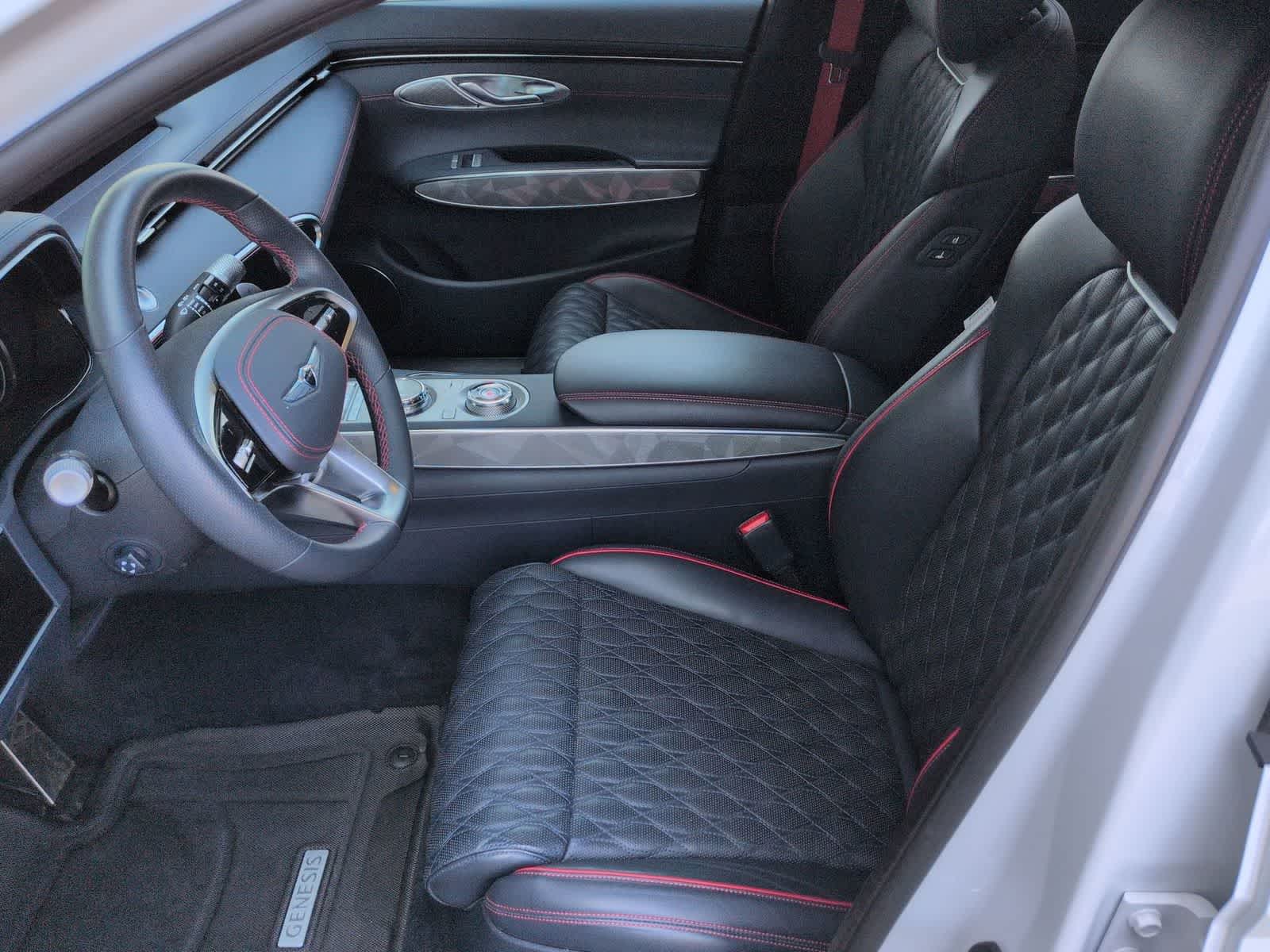 Thumbnail: 2022 Genesis GV70 - 17