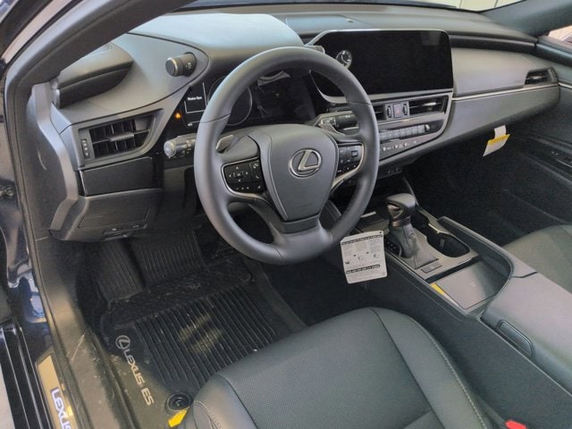 Thumbnail: 2025 Lexus ES - 2