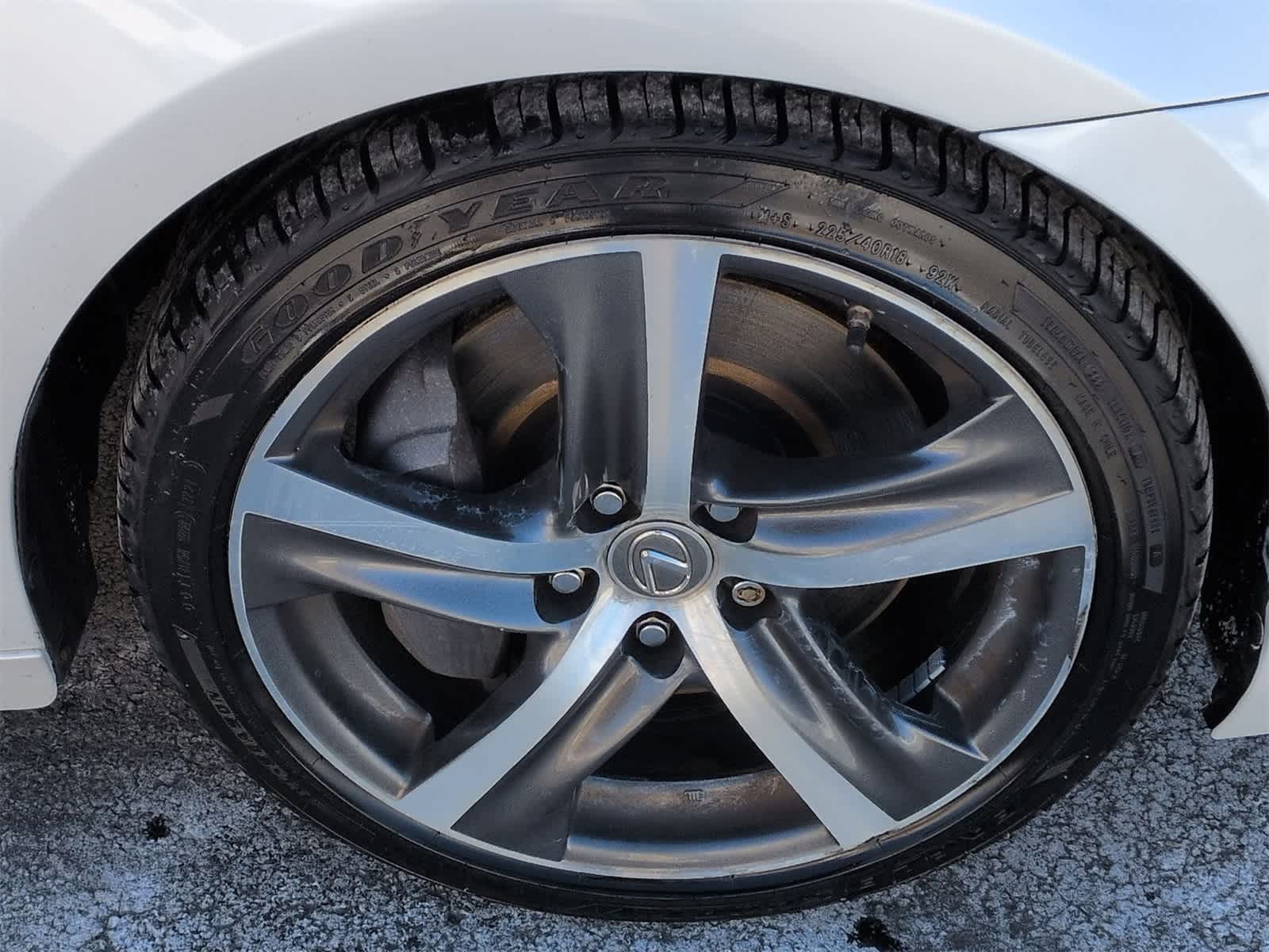 Thumbnail: 2017 Lexus IS - 14