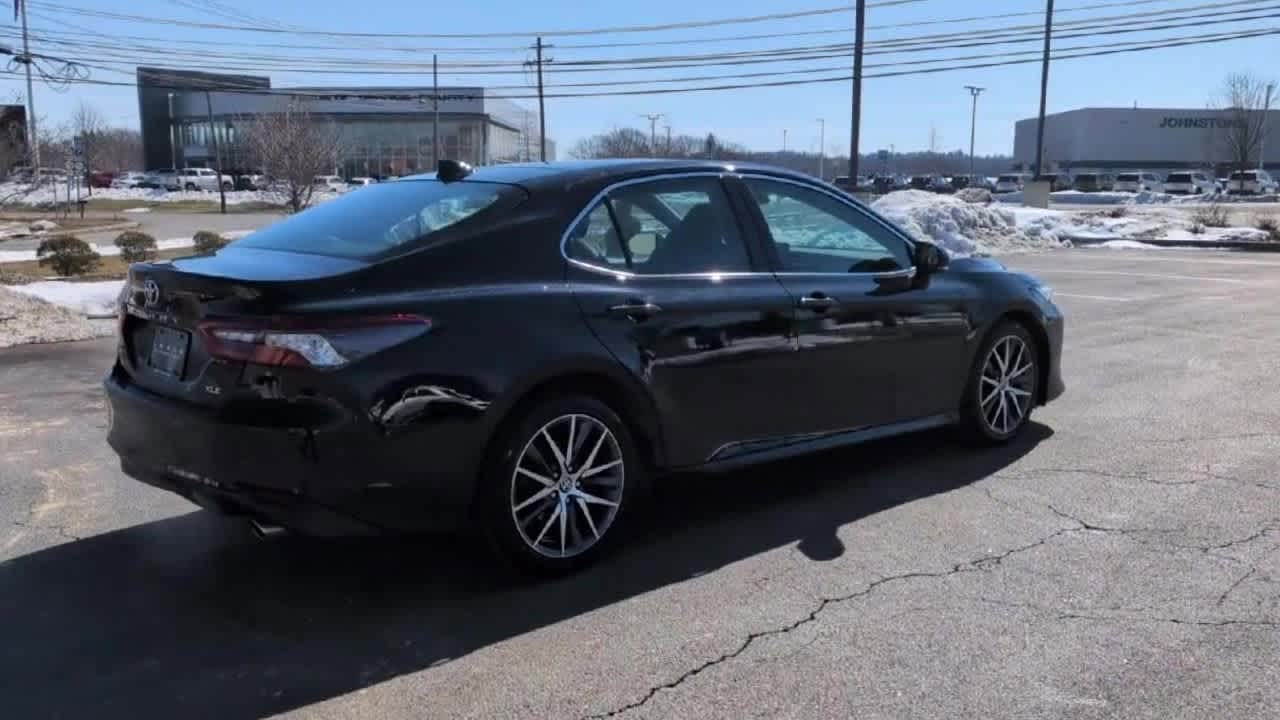 Thumbnail: 2024 Toyota Camry - 8