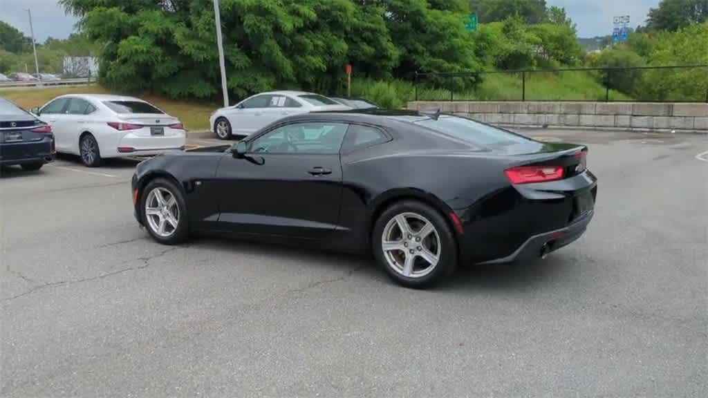 Thumbnail: 2017 Chevrolet Camaro - 6