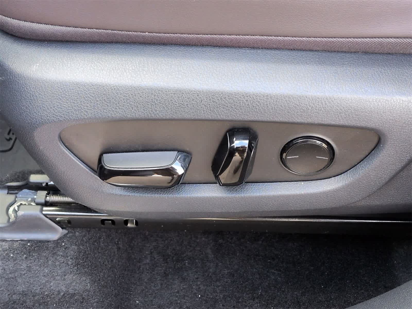 Thumbnail: 2025 Lexus TX - 18