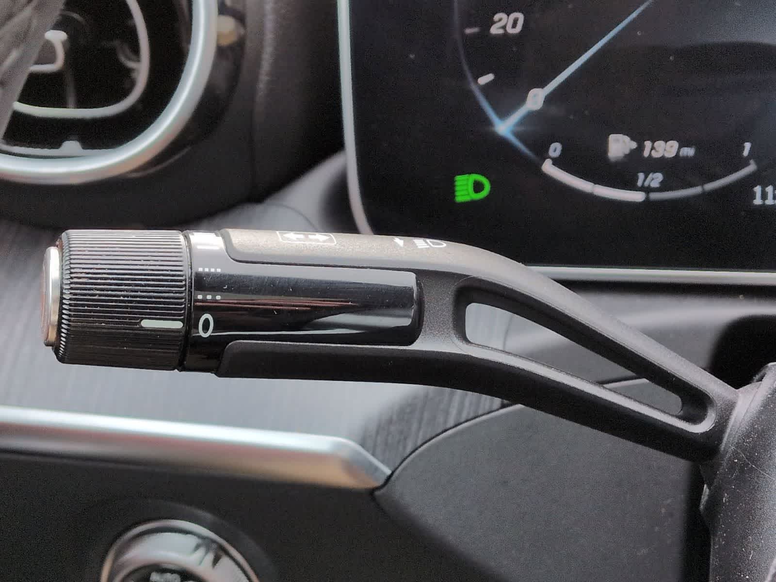 Thumbnail: 2023 Mercedes-Benz C-Class - 28