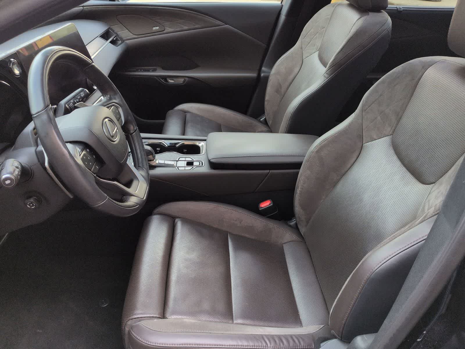 Thumbnail: 2023 Lexus RX - 17