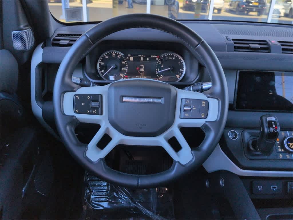 Thumbnail: 2020 Land Rover Defender - 24