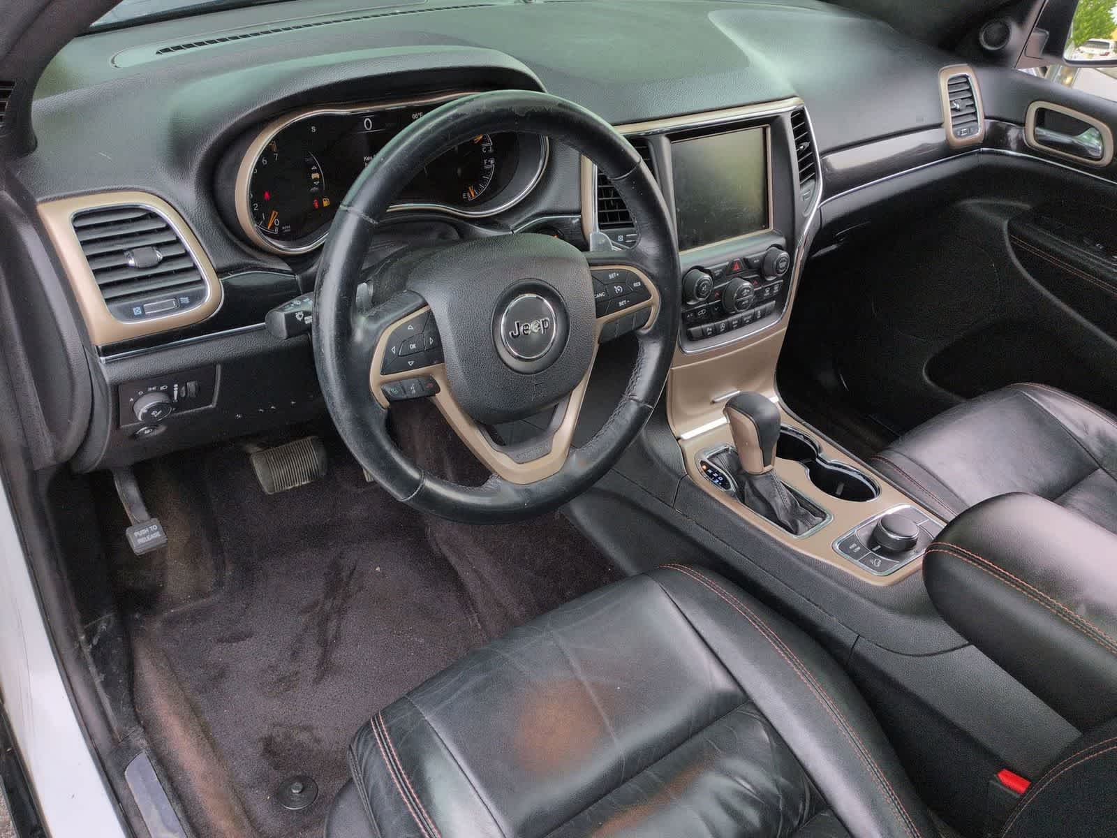 Thumbnail: 2016 Jeep Grand Cherokee - 10