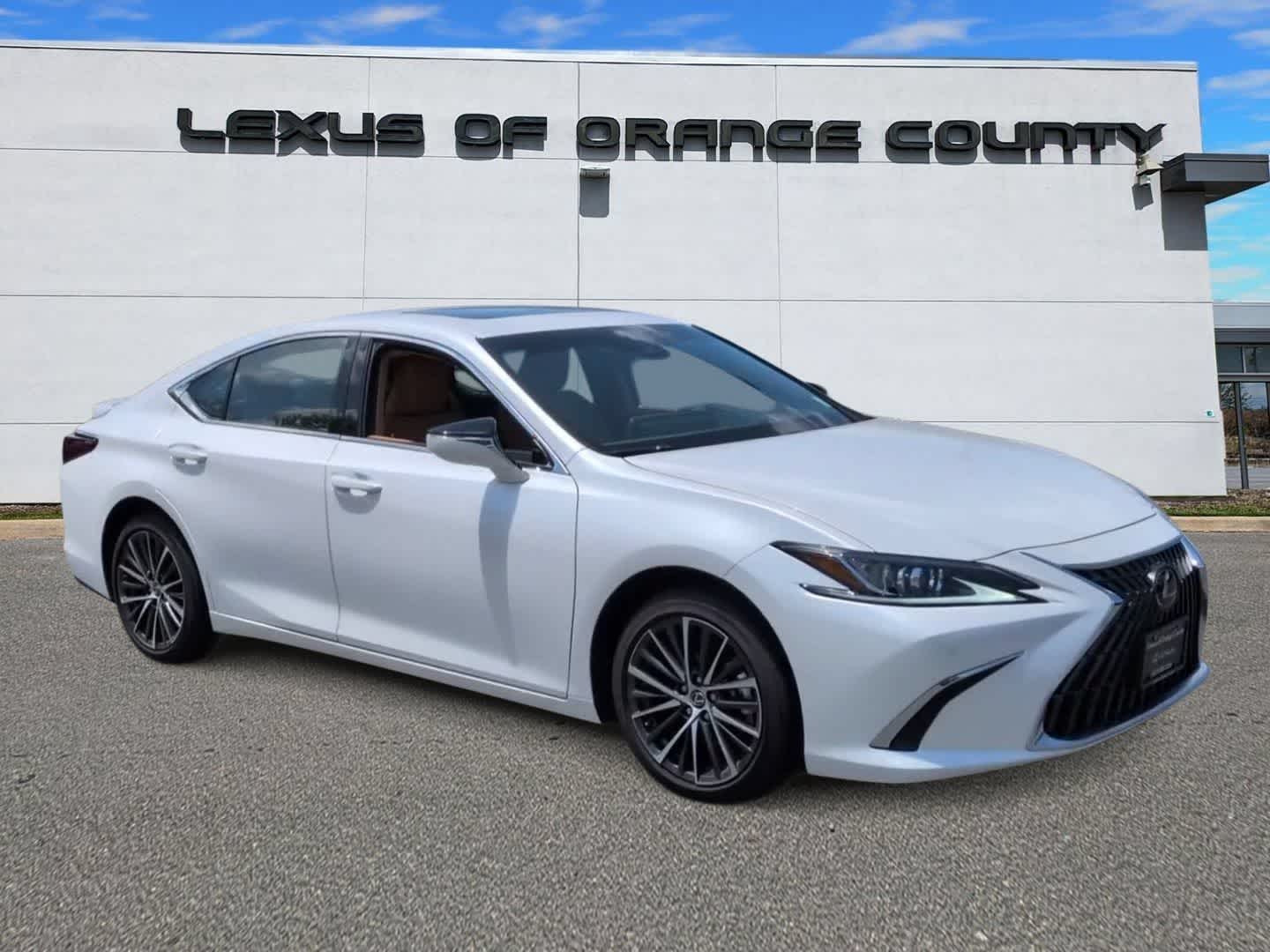 Thumbnail: 2025 Lexus ES - 2
