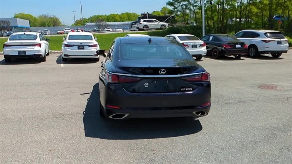 Thumbnail: 2022 Lexus ES - 7