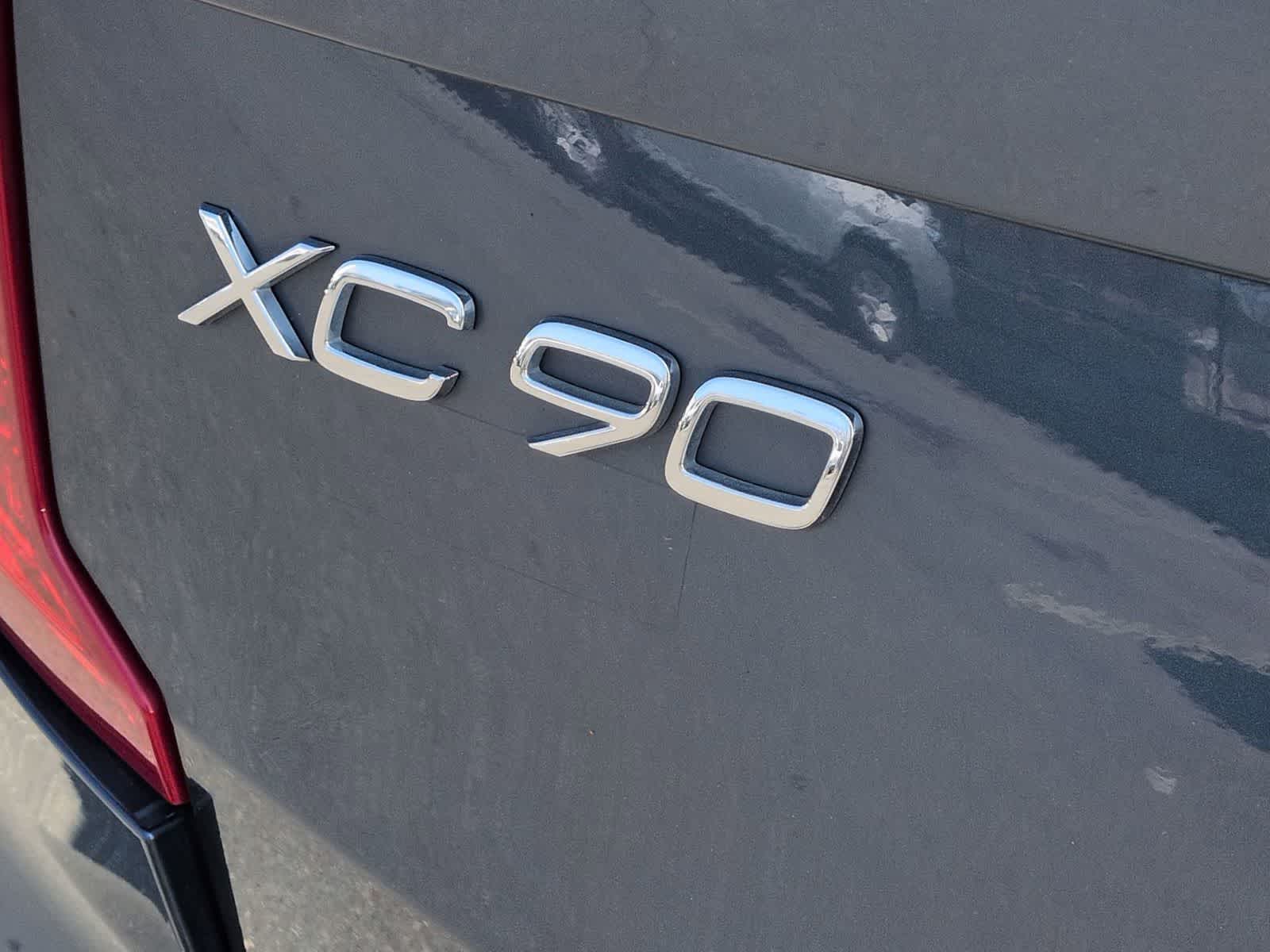 Thumbnail: 2022 Volvo XC90 - 13