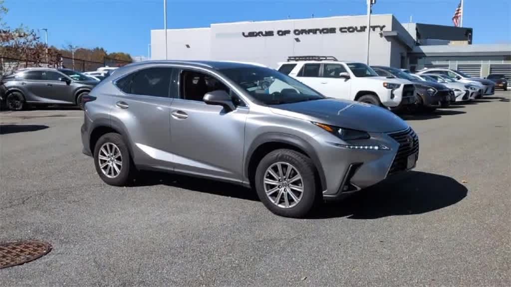 2019 Lexus NX 300 Luxury photo 2