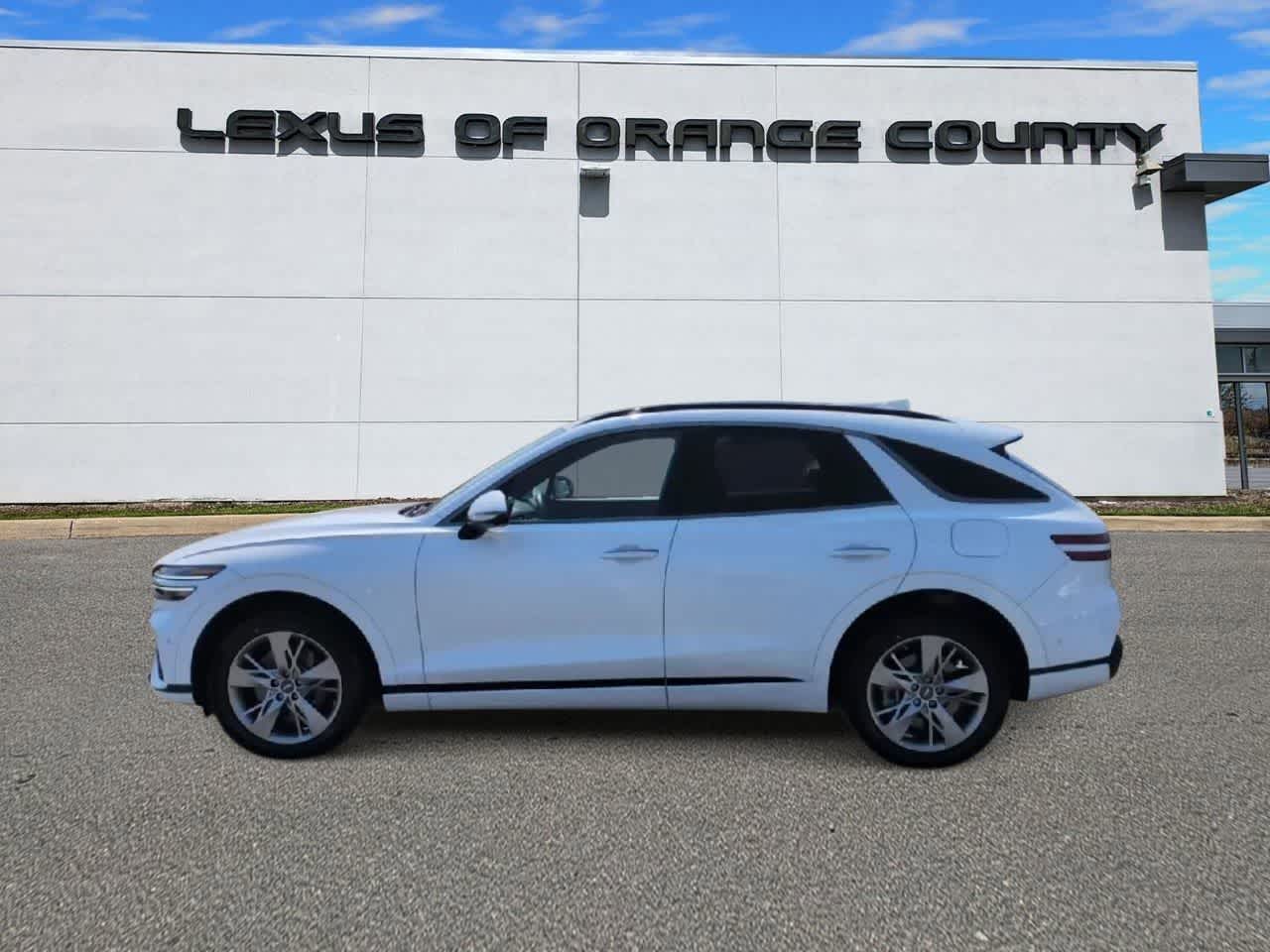 Thumbnail: 2022 Genesis GV70 - 5