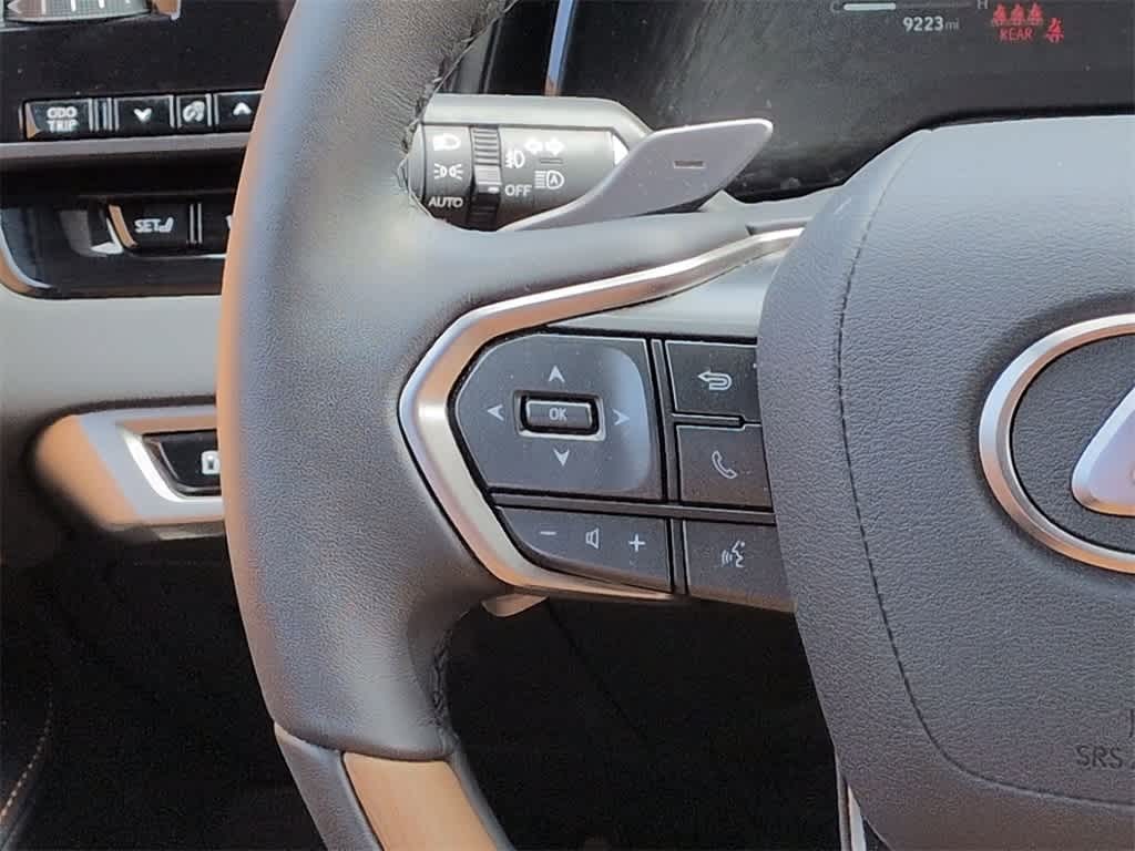 Thumbnail: 2025 Lexus RX - 26