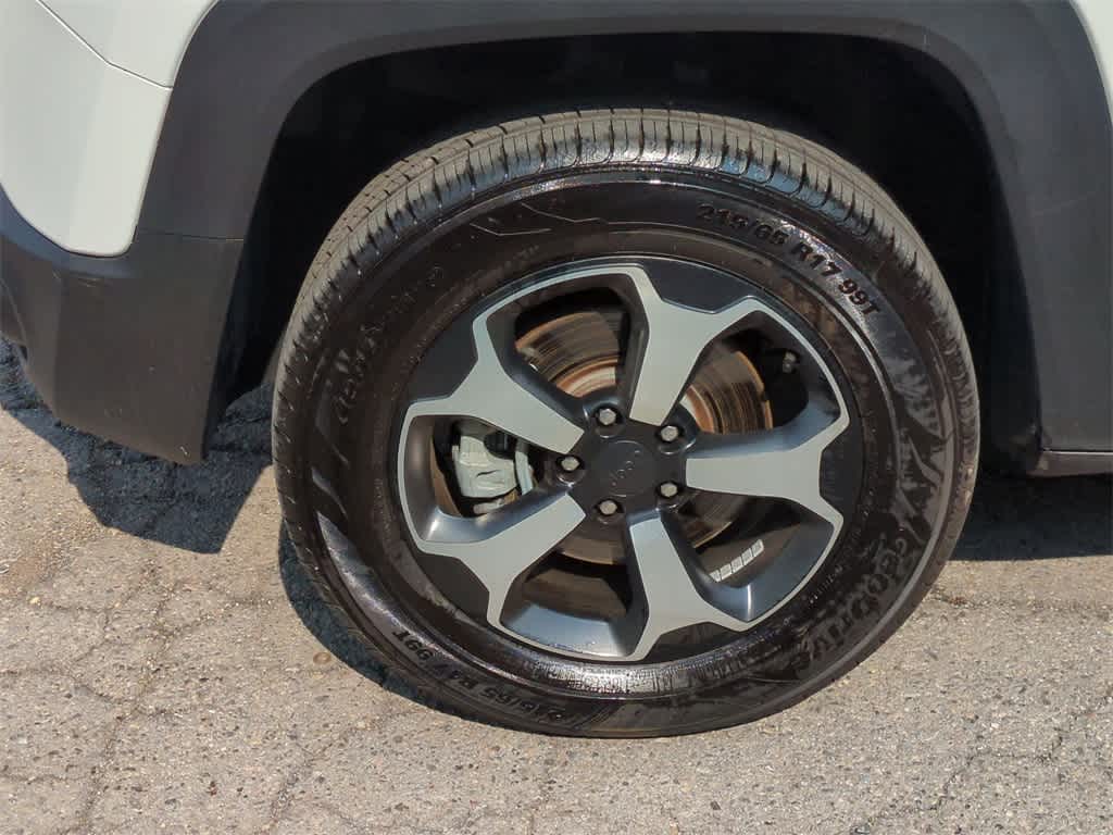 Thumbnail: 2021 Jeep Renegade - 13