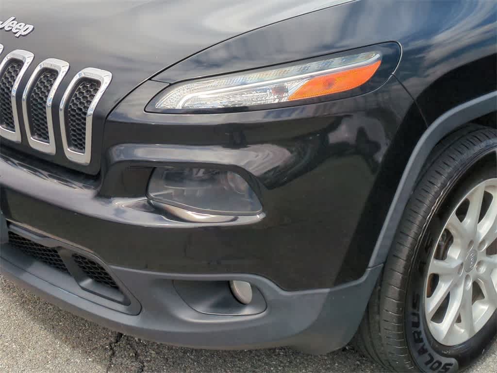 Thumbnail: 2016 Jeep Cherokee - 11