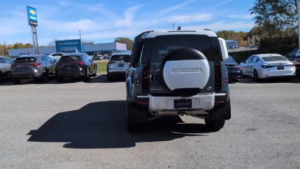 Thumbnail: 2020 Land Rover Defender - 7