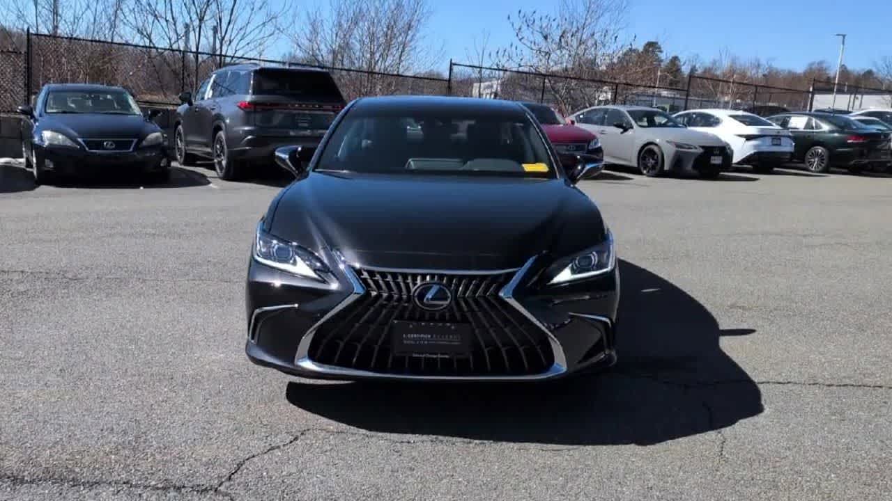 Thumbnail: 2025 Lexus ES - 3