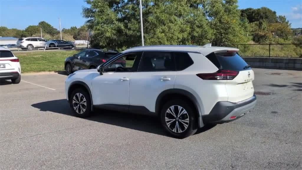Thumbnail: 2021 Nissan Rogue - 6