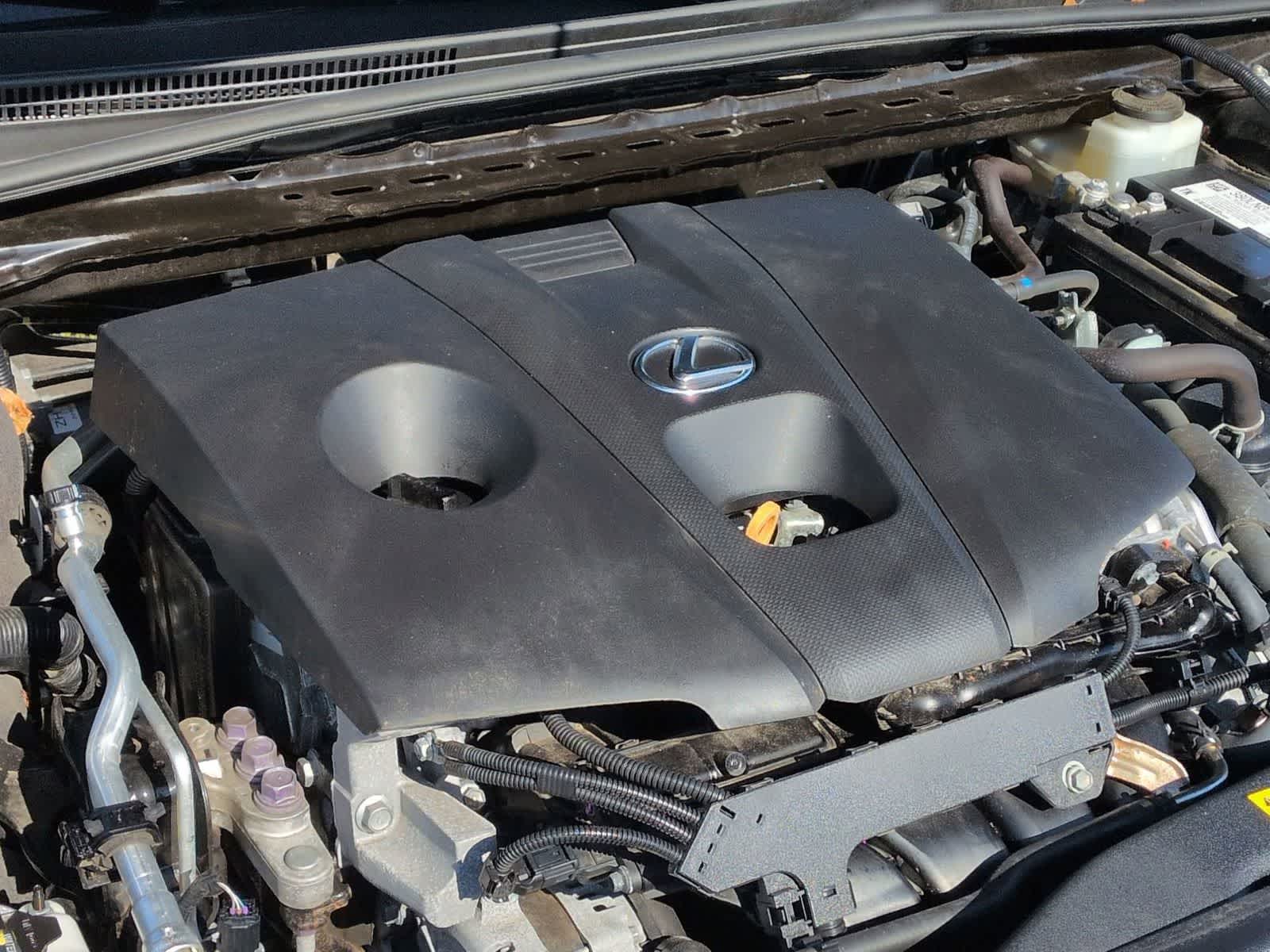 Thumbnail: 2021 Lexus ES - 15