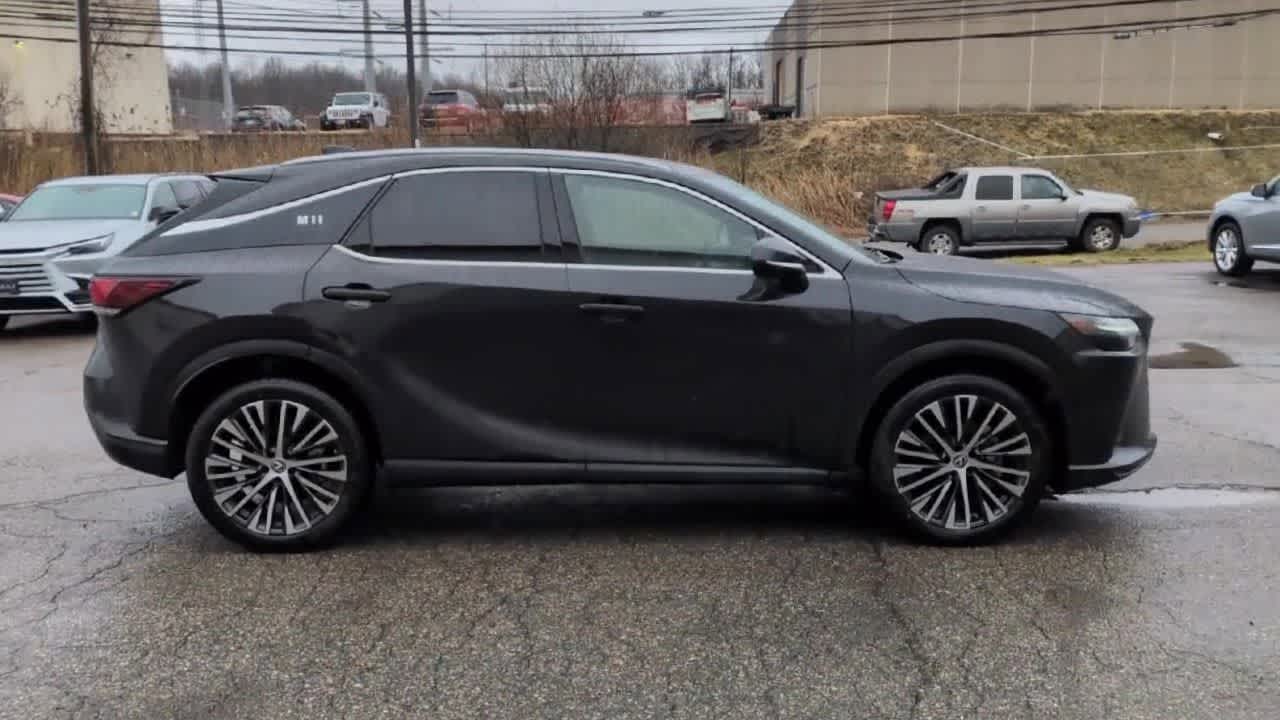Thumbnail: 2025 Lexus RX - 9