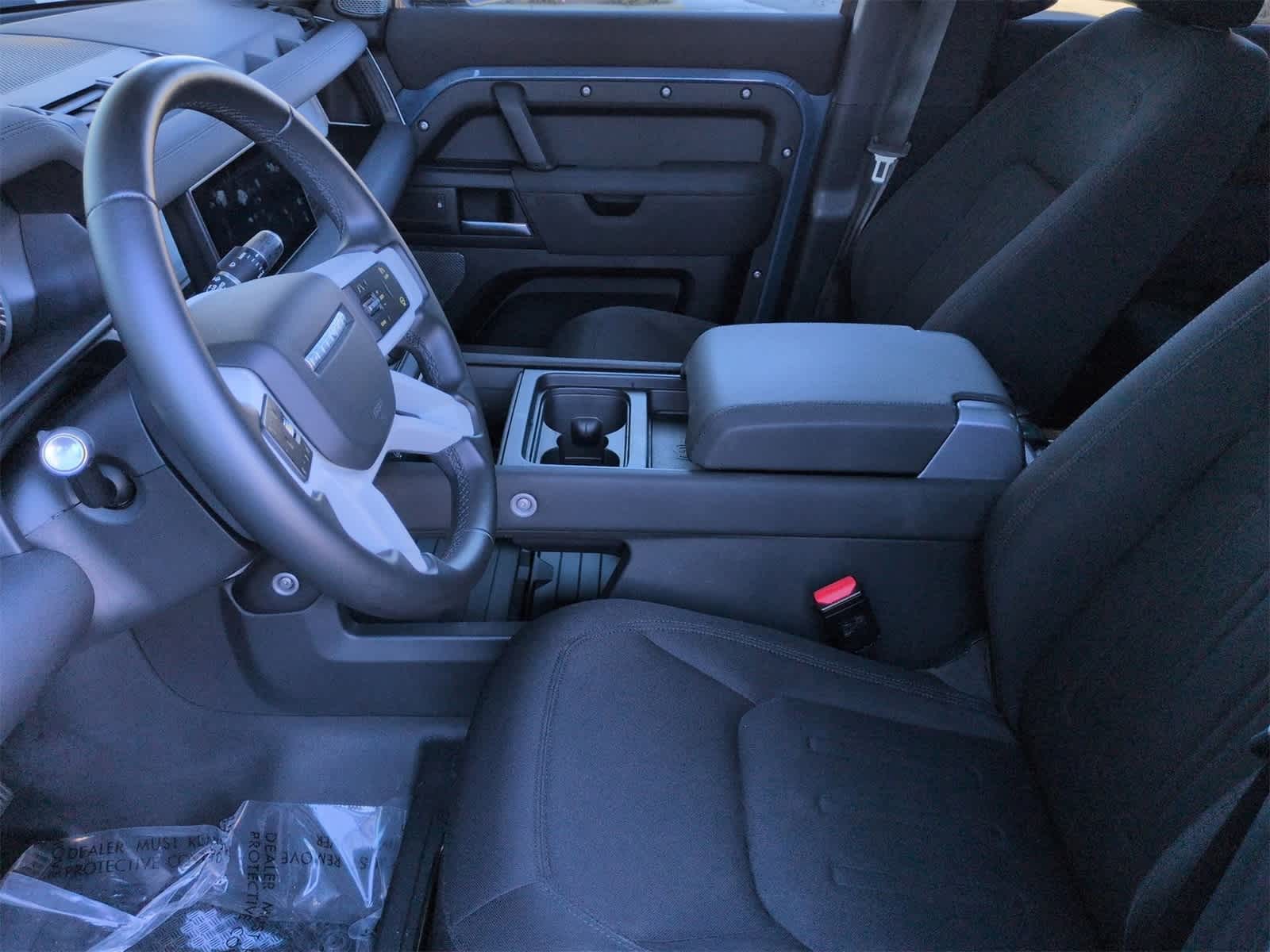 Thumbnail: 2020 Land Rover Defender - 17