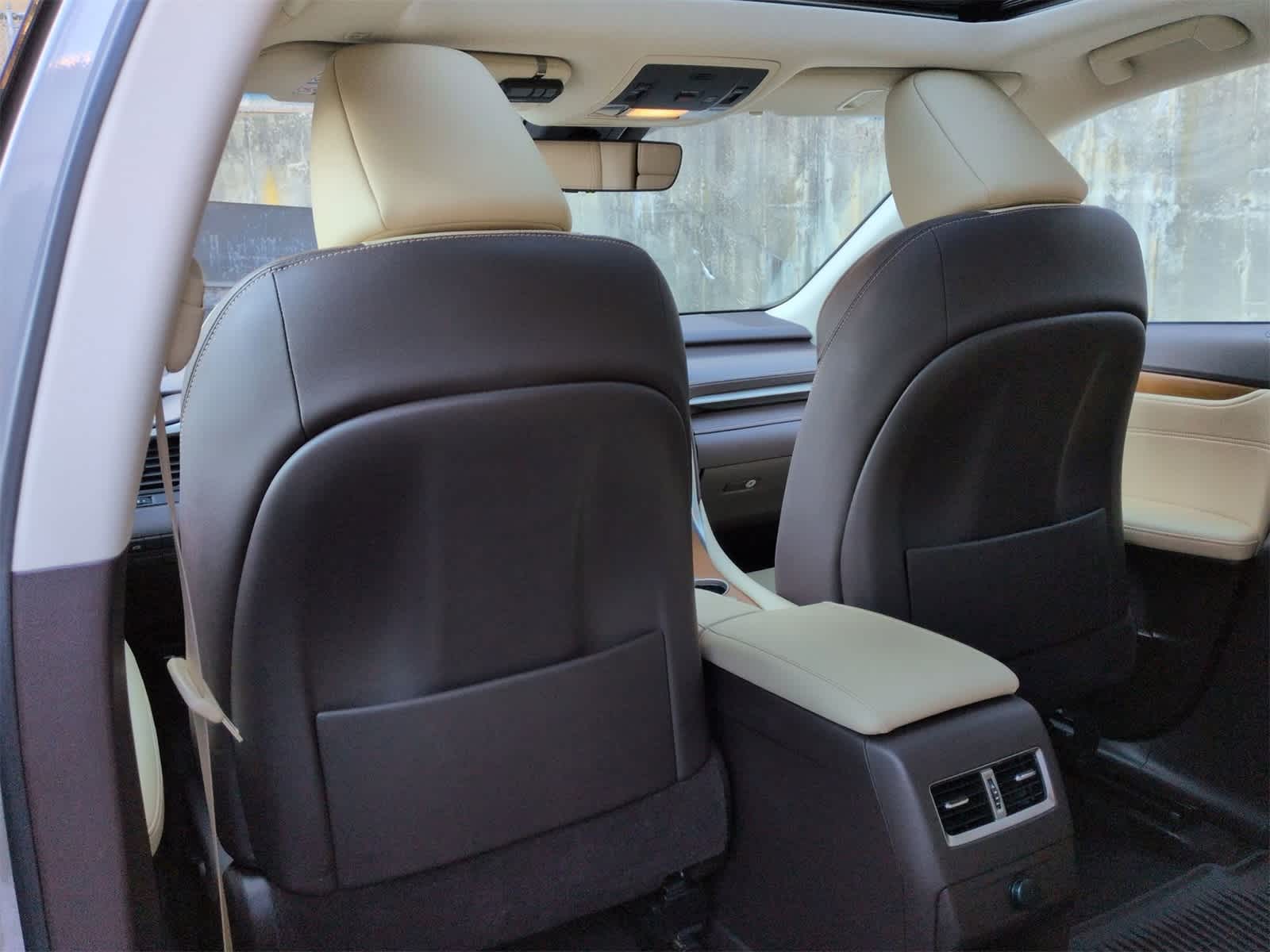 Thumbnail: 2017 Lexus RX - 18