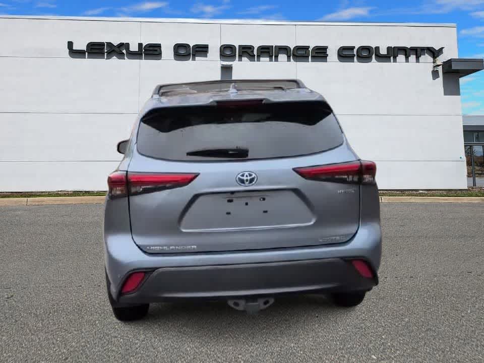 Thumbnail: 2023 Toyota Highlander - 7